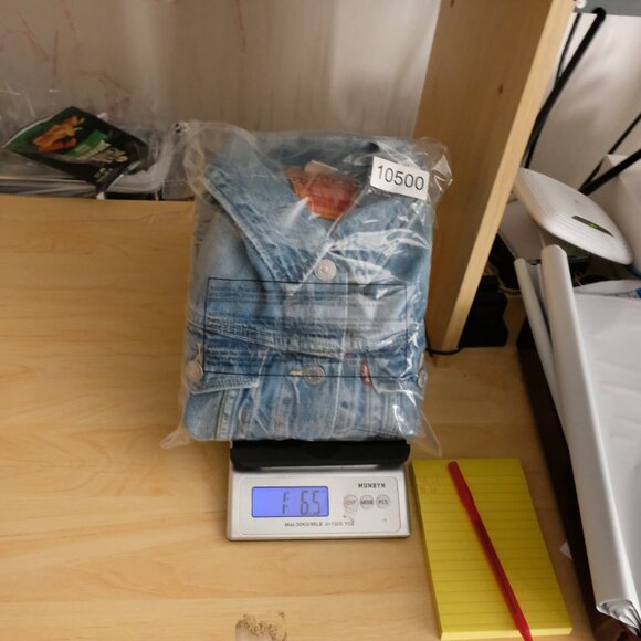 Levi’s Trucker Jacket Womens Small Light Blue Denim Classic Button Up Distressed - Picture 10 of 10